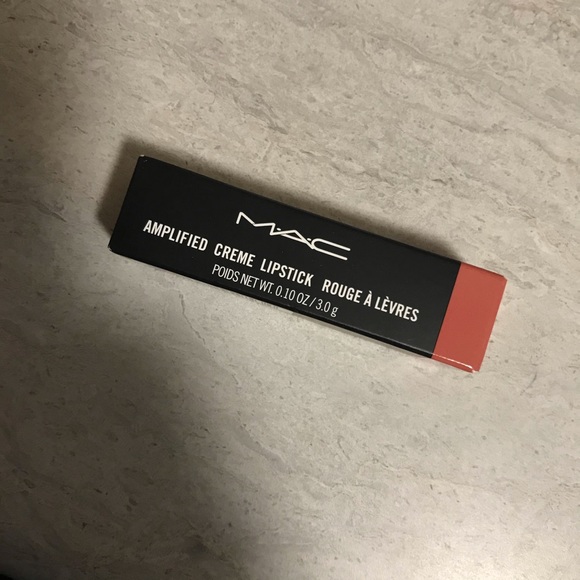 💗MAC COSMETICS AMPLIFIED LIPSTICK Spotlight Me - Picture 7 of 8